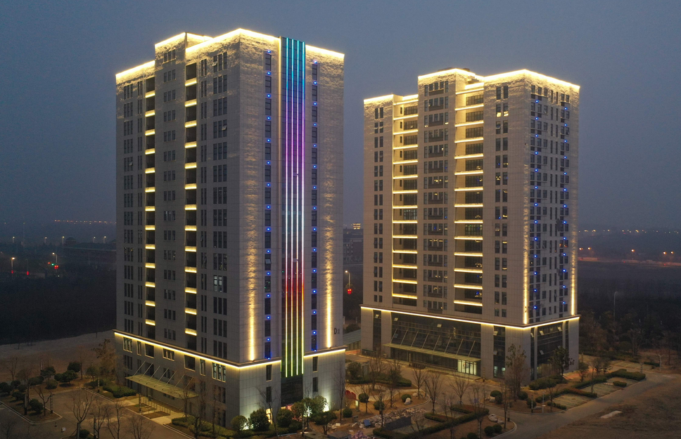 打造光影盛宴，場(chǎng)館建筑亮化激發(fā)城市夜生活活力