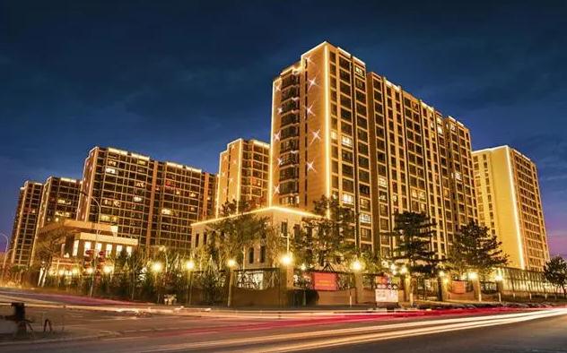 高樓亮化工程：讓城市從黑夜中煥發(fā)美麗的光芒。