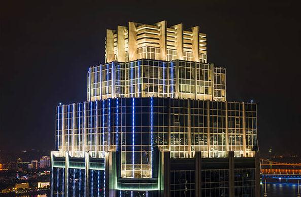 外墻燈光設(shè)計(jì)：打造美麗夜景